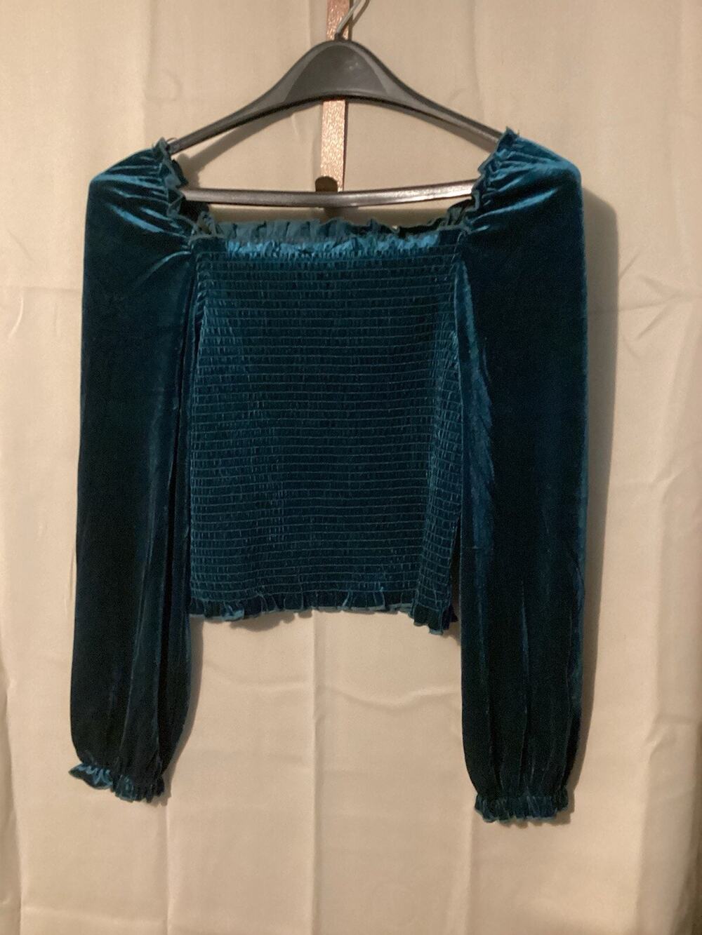 Laundry Crushed Velvet Green Cropped Long Sleeves Sweater Christmas SZ M NWT